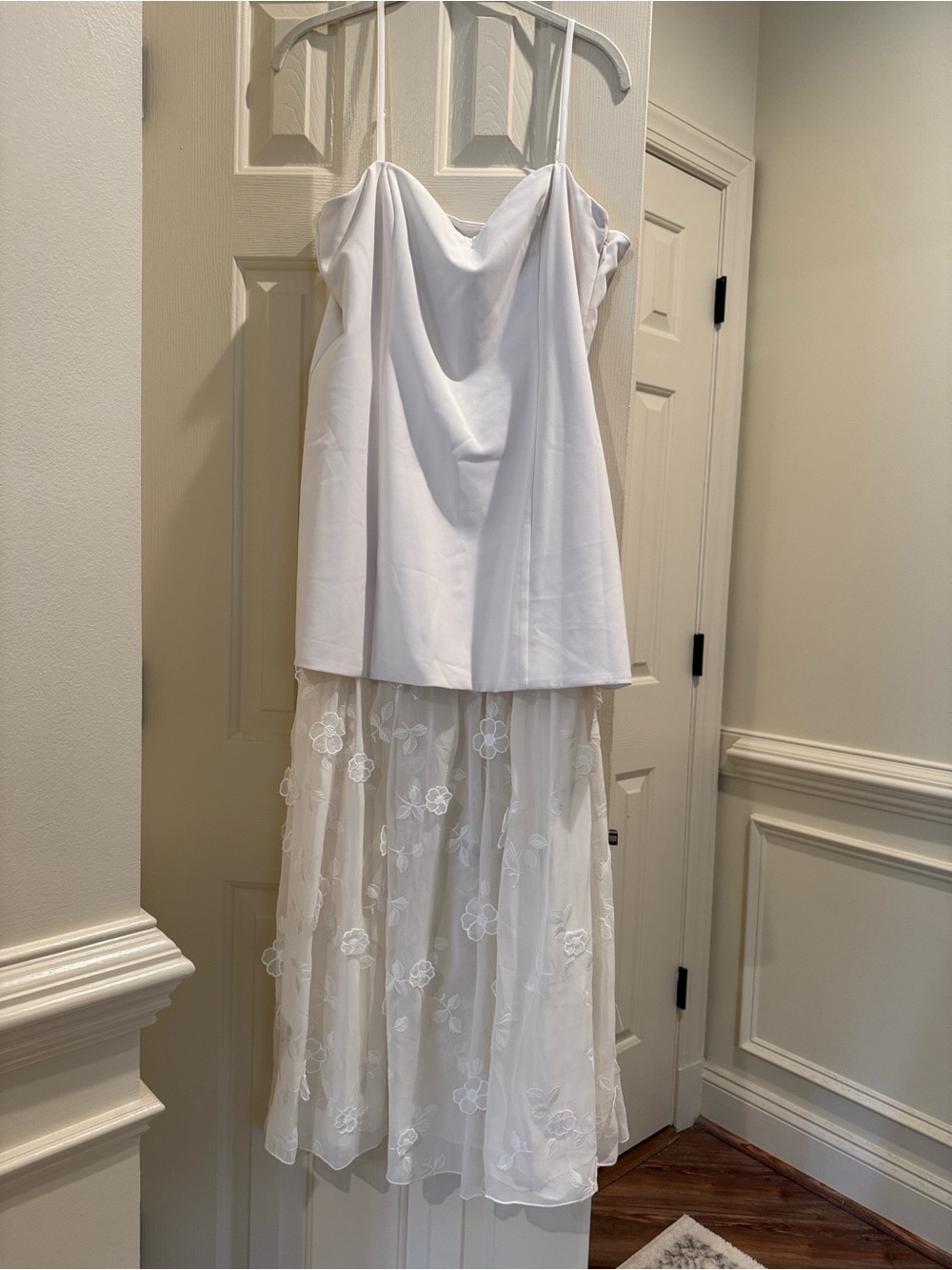 Abercrombie sheer skirt appliqué lace maxi dress